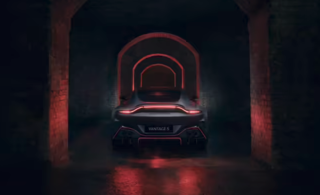 4升双涡轮增压V8 3.4秒破百 全新阿斯顿・马丁Vantage S官图来了